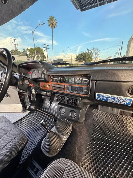1983 Toyota Dolphin - Image 15 of 19