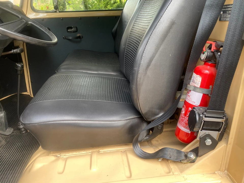 1983 Volkswagen Vanagon - Image 14 of 31
