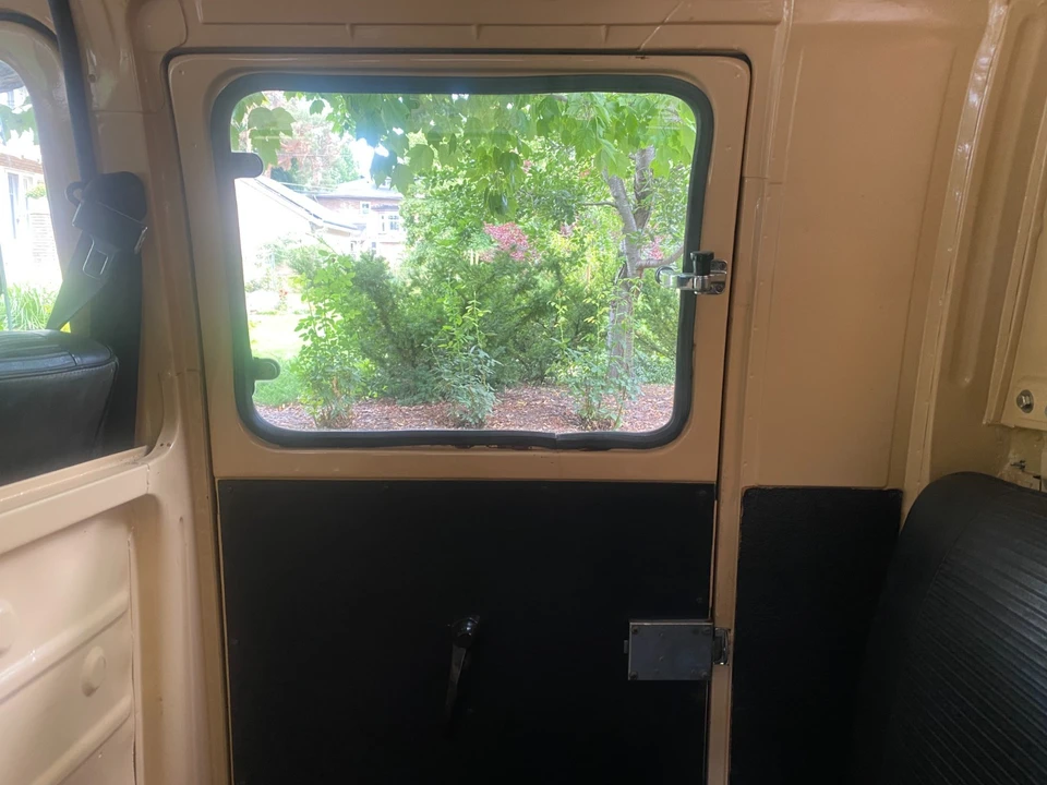 1983 Volkswagen Vanagon - Image 19 of 31