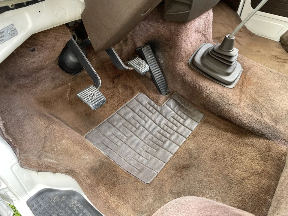 1983 Volkswagen Vanagon - Image 8 of 31