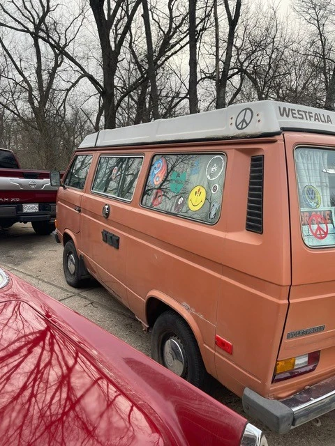 1983 Volkswagen EuroVan - Image 4 of 16