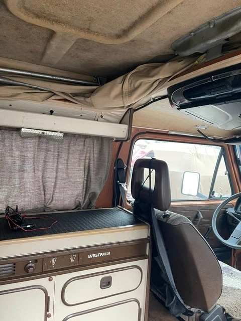 1983 Volkswagen EuroVan - Image 11 of 16