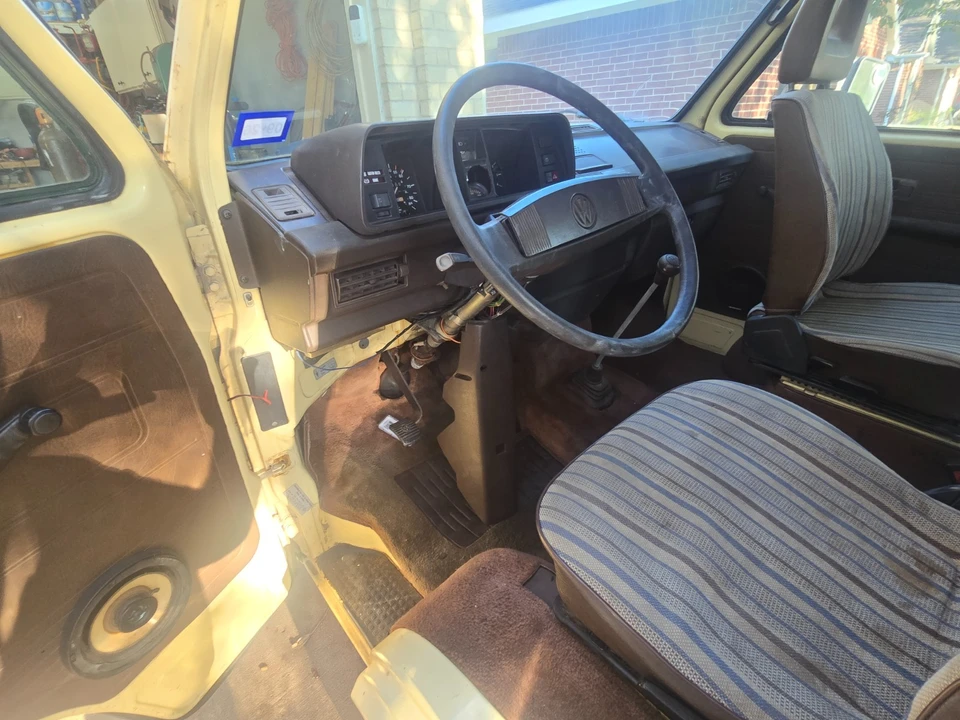 1983 Volkswagen Bay-Window Bus - Image 19 of 21