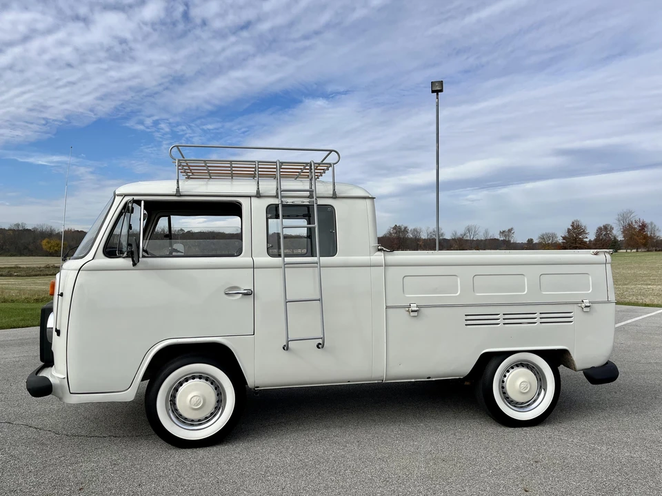 1983 Volkswagen Bay-Window Pickup - Image 11 of 31