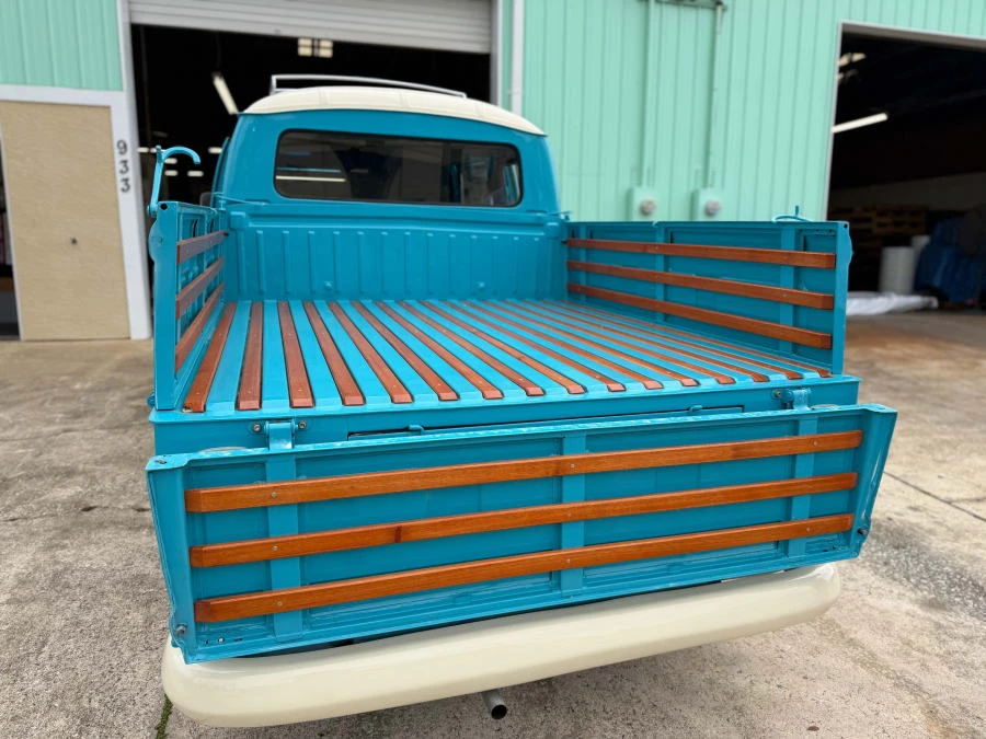 1983 Volkswagen Bay-Window Pickup - Image 10 of 10