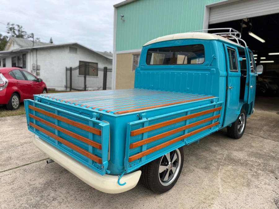 1983 Volkswagen Bay-Window Pickup - Image 3 of 10