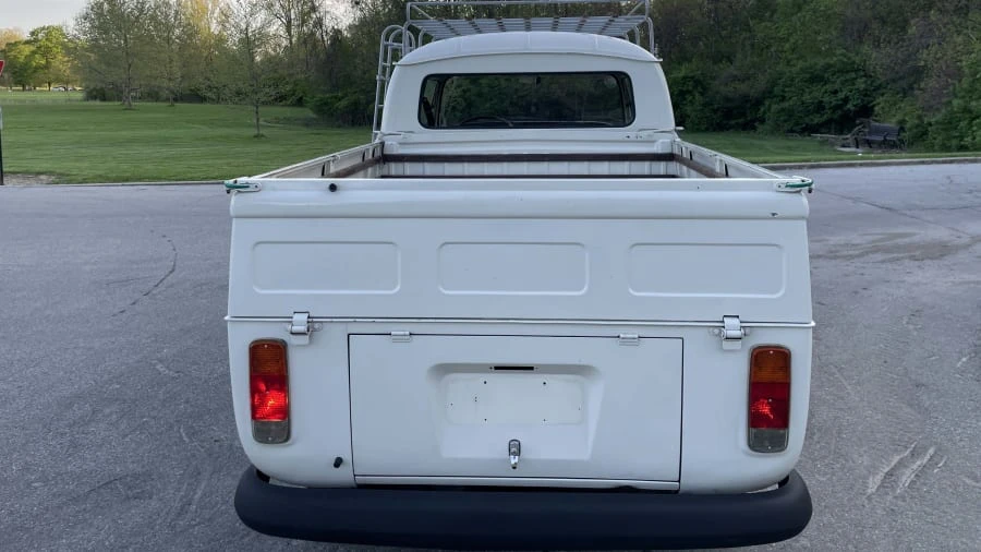 1983 Volkswagen Bay-Window Pickup - Image 6 of 9