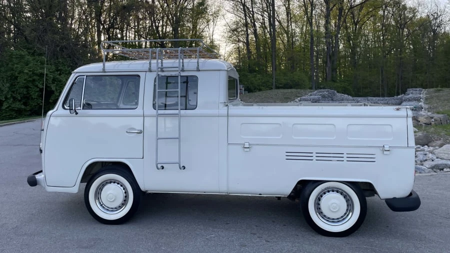1983 Volkswagen Bay-Window Pickup - Image 2 of 9