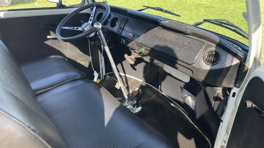 1983 Volkswagen Bay-Window Pickup - Image 9 of 15