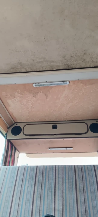 1983 Volkswagen EuroVan - Image 11 of 21