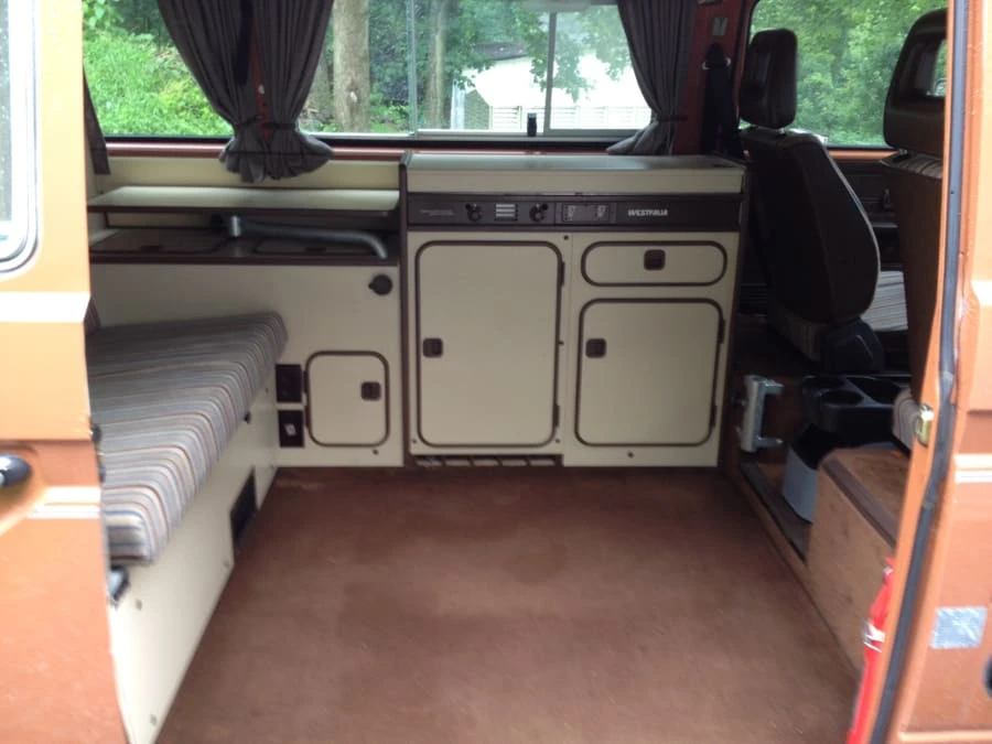 1983 Volkswagen EuroVan - Image 6 of 8