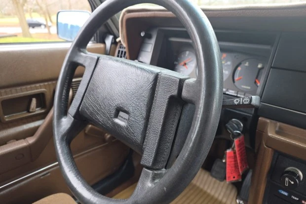 1983 Volvo 244 - Image 5 of 7