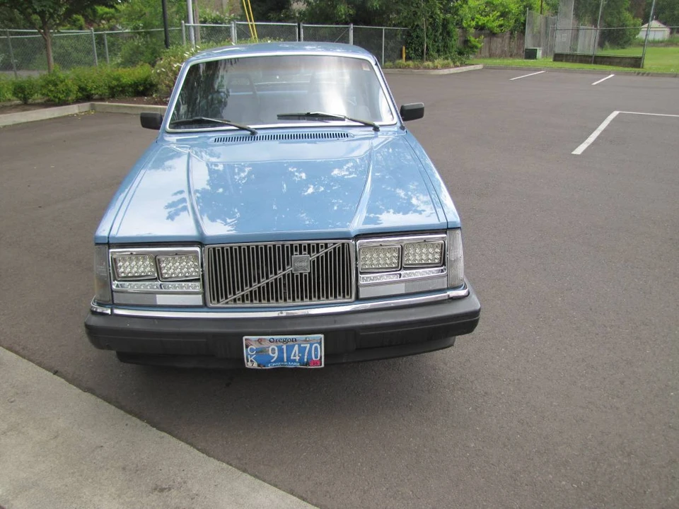 1983 Volvo 200 Series - Image 4 of 18