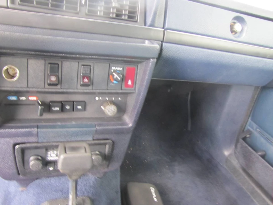 1983 Volvo 200 Series - Image 17 of 18