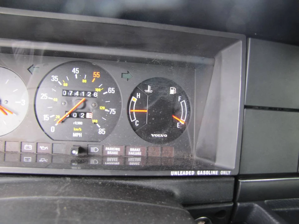 1983 Volvo 200 Series - Image 16 of 18