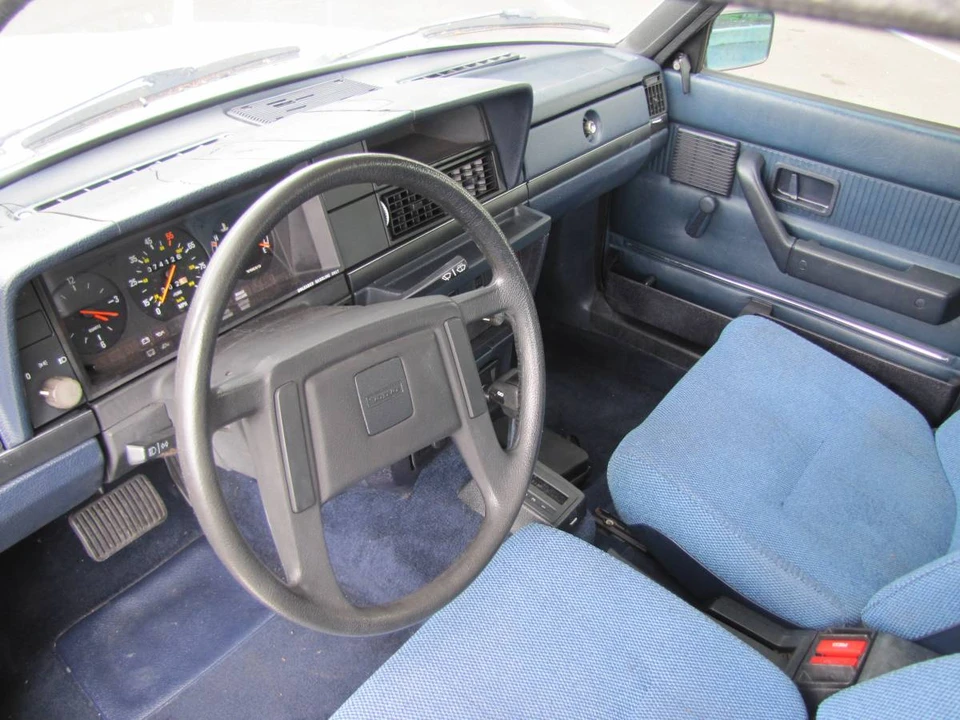 1983 Volvo 200 Series - Image 10 of 18