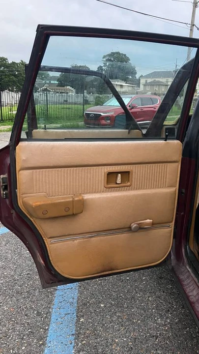 1983 Volvo 200 Series - Image 9 of 16