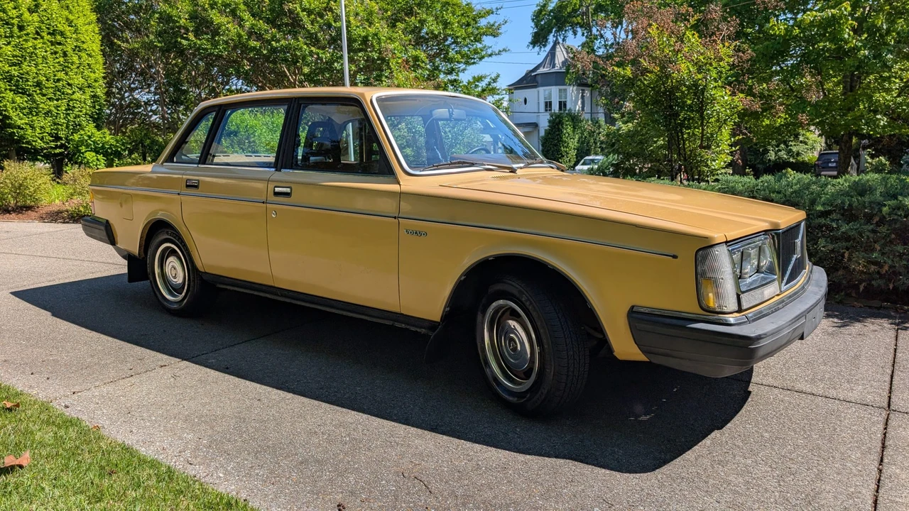 1983 Volvo 200 Series - Image 8 of 31