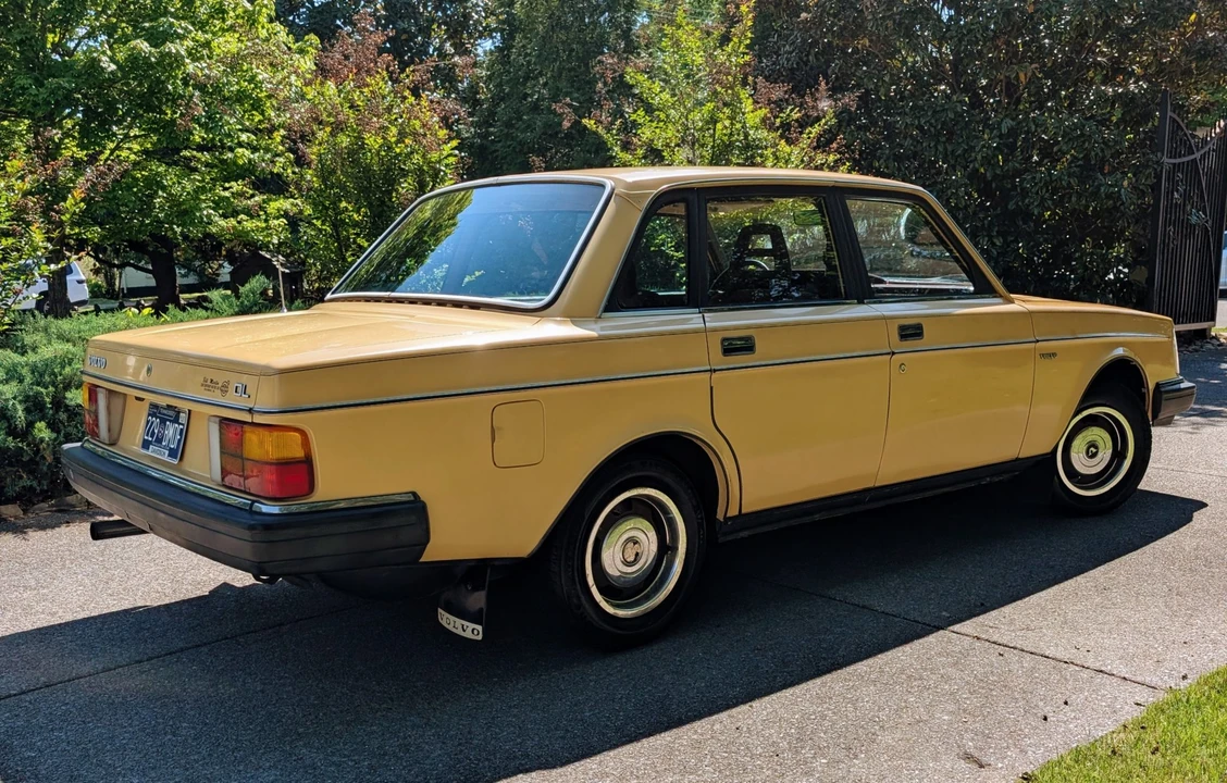 1983 Volvo 200 Series - Image 10 of 31