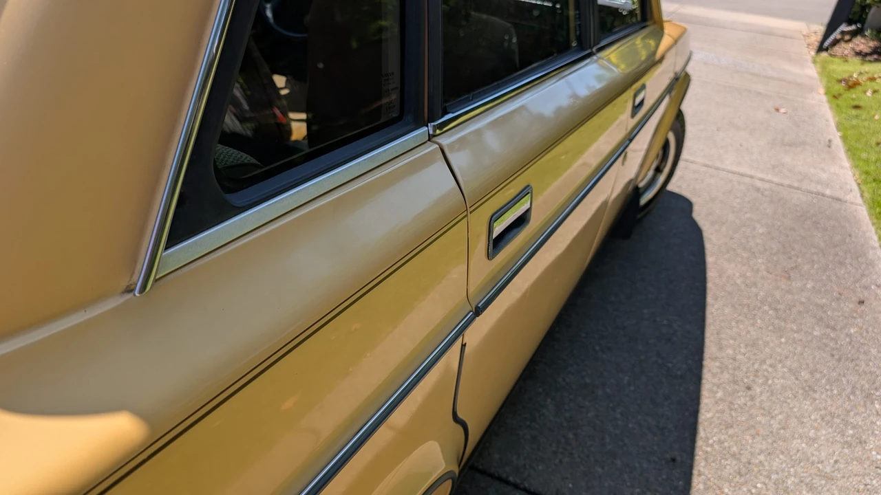 1983 Volvo 200 Series - Image 19 of 31