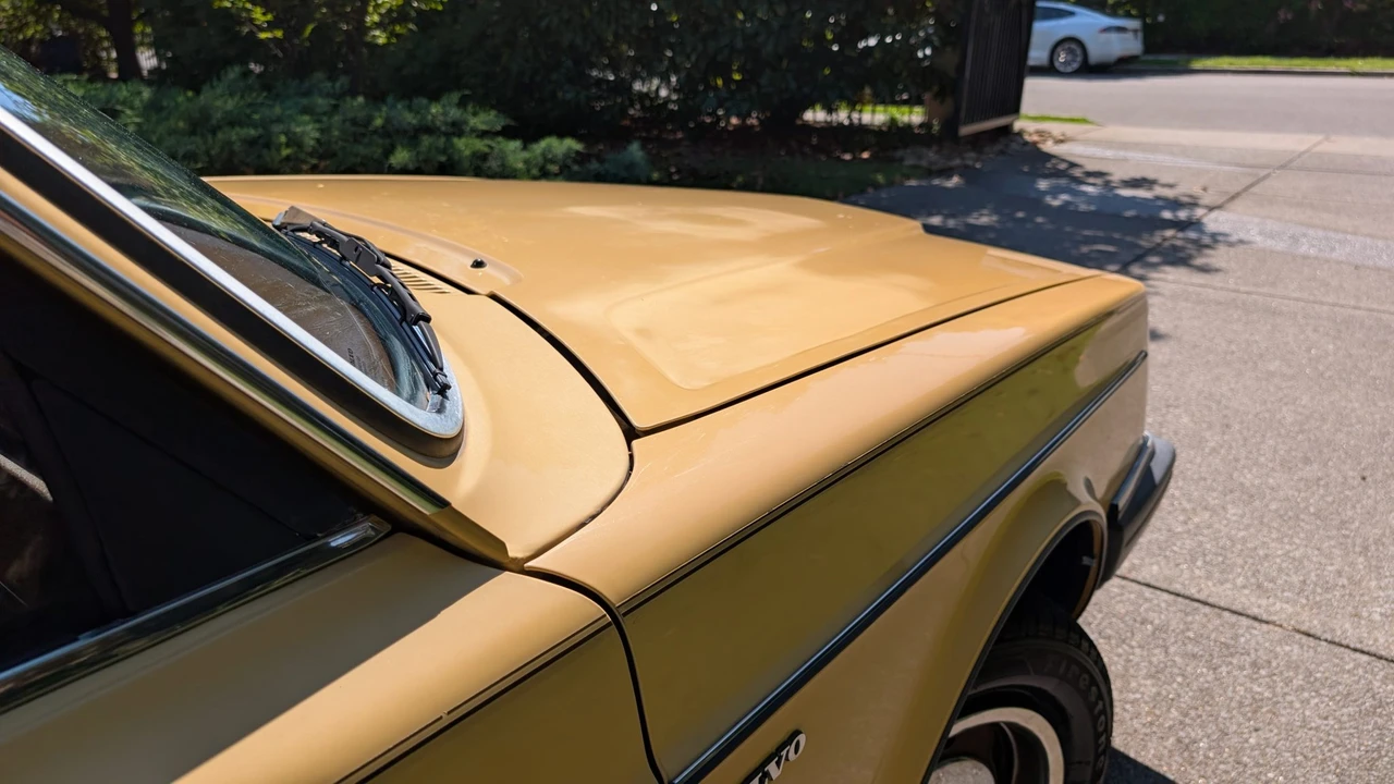 1983 Volvo 200 Series - Image 29 of 31