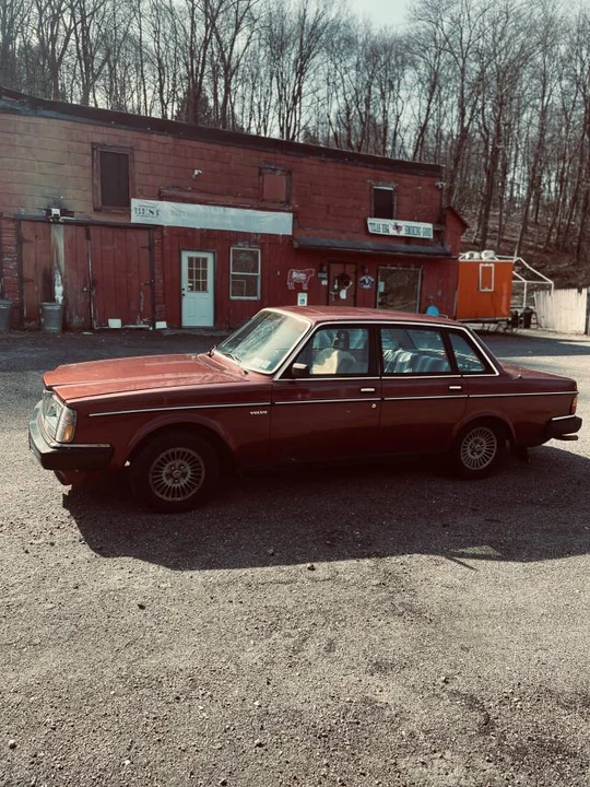 1983 Volvo 244 - Image 11 of 24