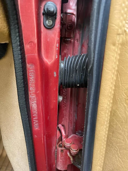 1983 Volvo 244 - Image 20 of 24