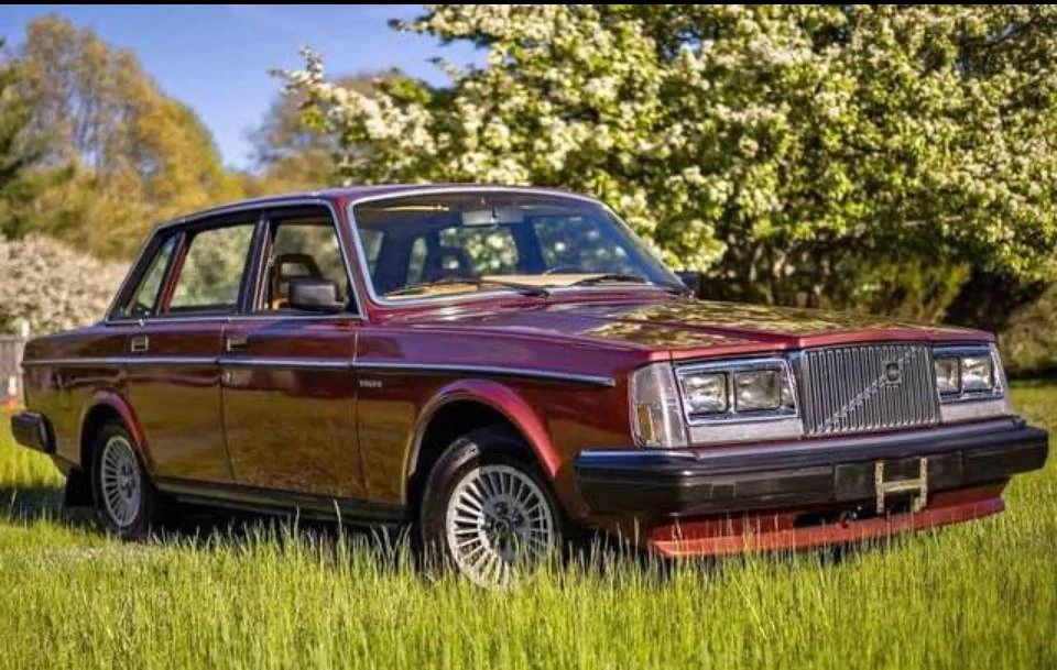 1983 Volvo 244 - Image 19 of 24