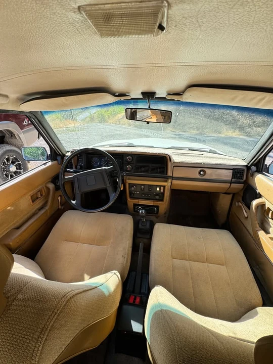 1983 Volvo 244 - Image 5 of 14