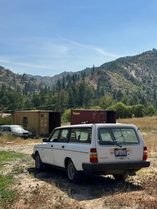 1983 Volvo 244 - Image 3 of 14