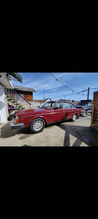 1983 Volvo 244 - Image 6 of 7