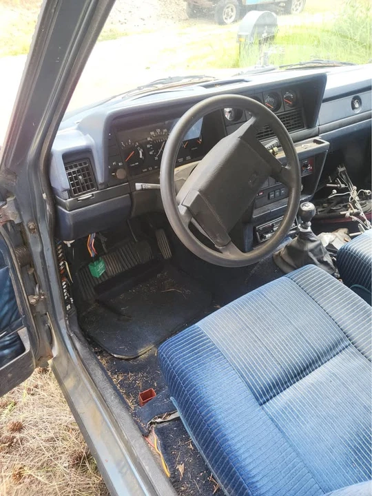 1983 Volvo 244 - Image 3 of 8