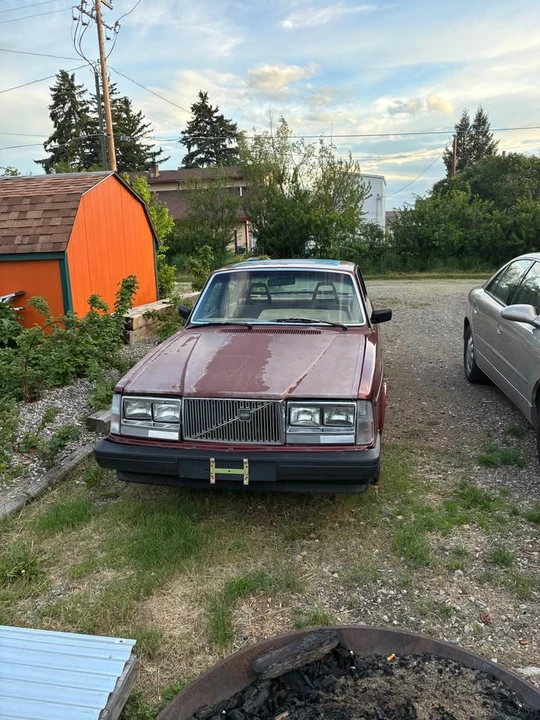 1983 Volvo 244 - Image 2 of 7