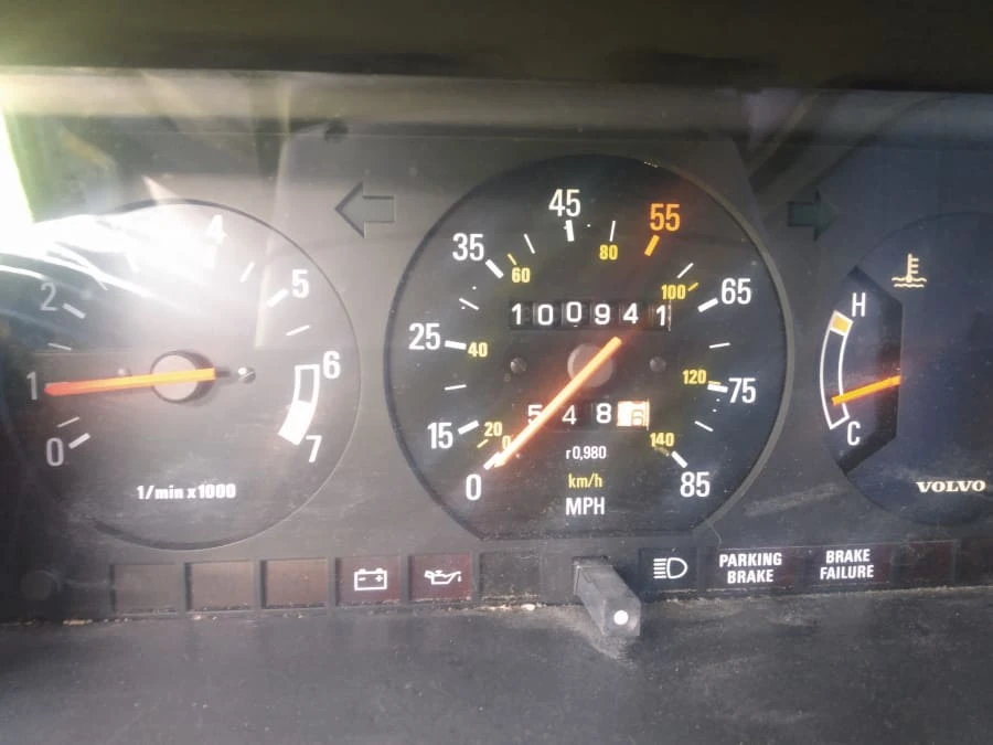 1983 Volvo 244 - Image 13 of 21