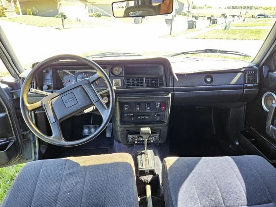 1983 Volvo 244 - Image 19 of 21