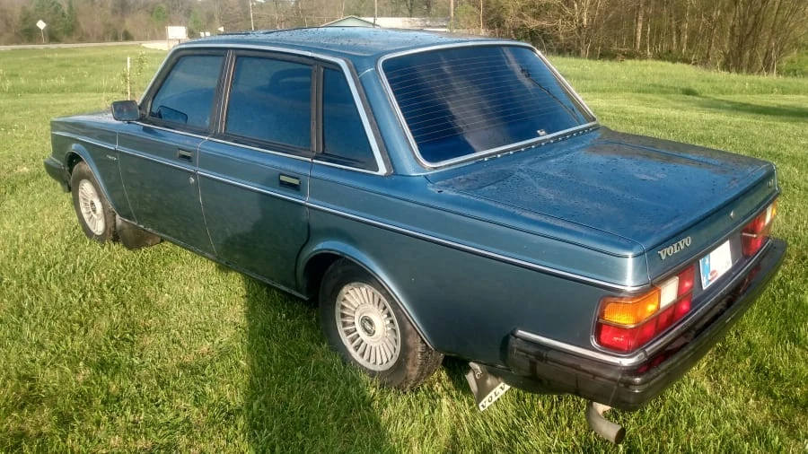 1983 Volvo 244 - Image 2 of 21
