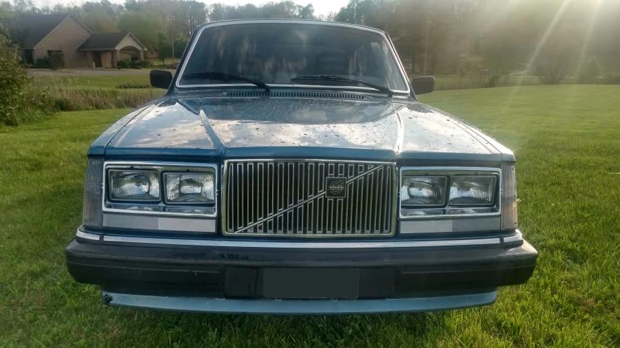 1983 Volvo 244 - Image 3 of 21