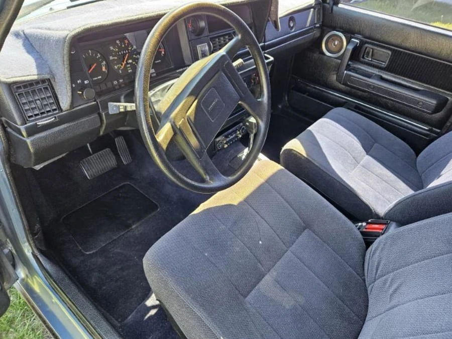 1983 Volvo 244 - Image 16 of 21