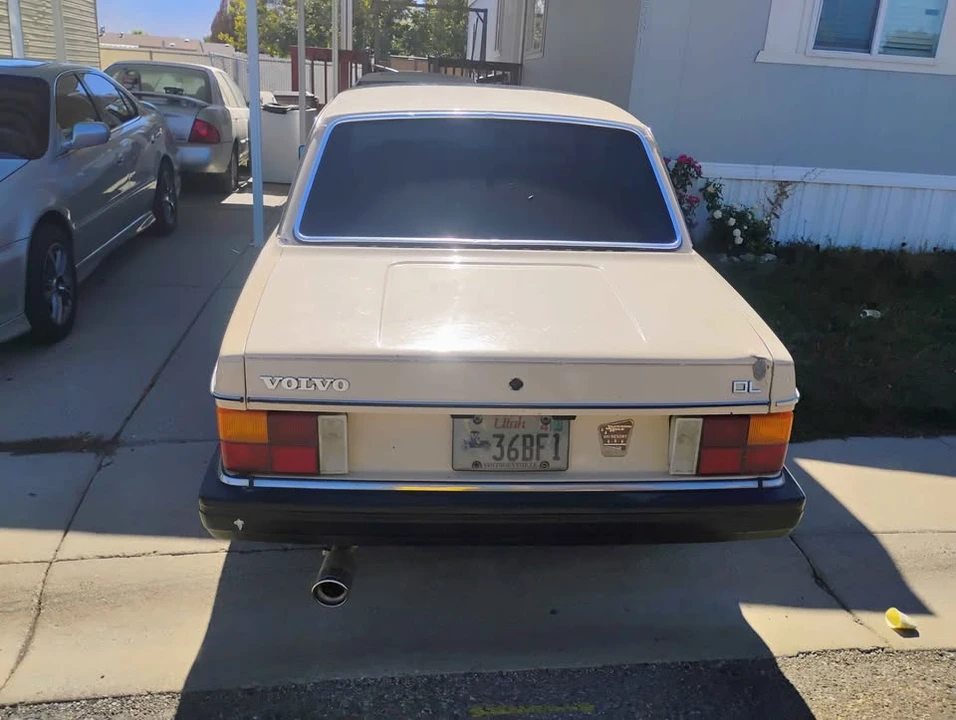 1983 Volvo 245 - Image 3 of 7