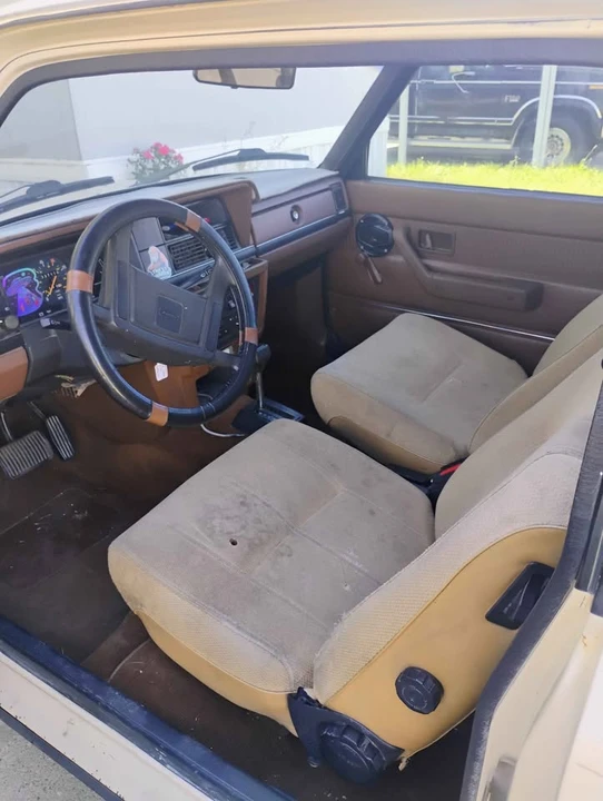 1983 Volvo 245 - Image 5 of 7