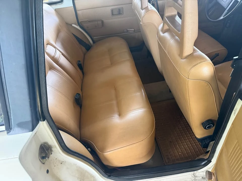 1983 Volvo 245 - Image 5 of 10