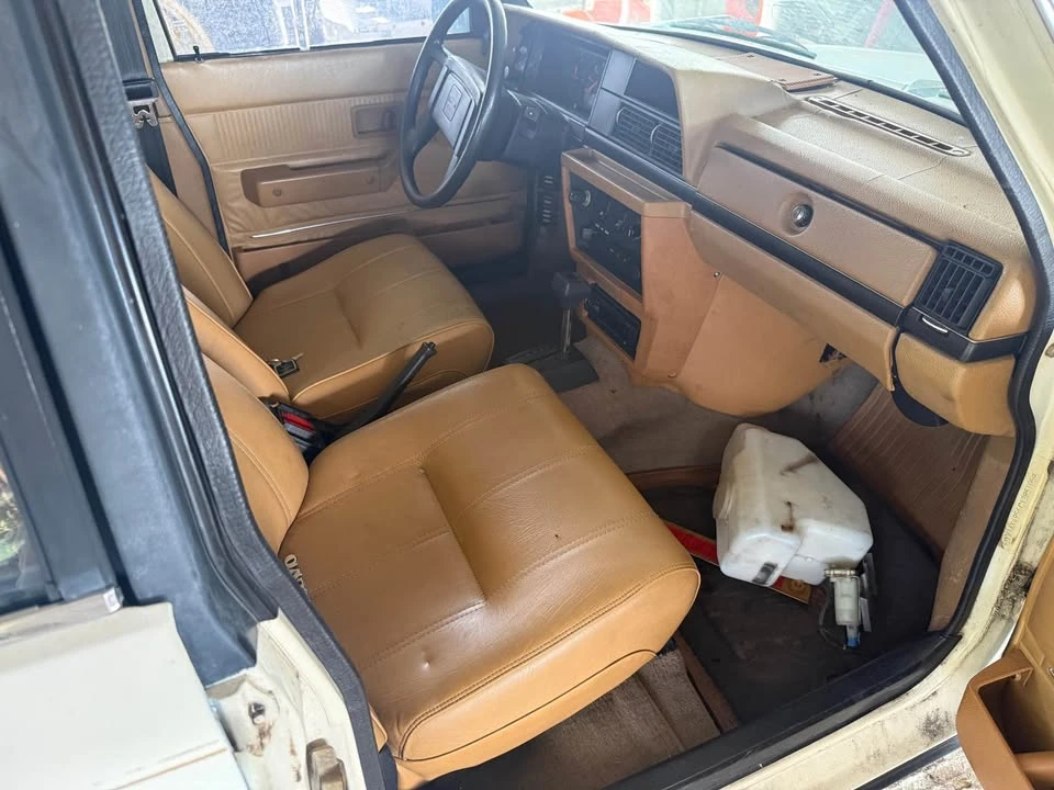 1983 Volvo 245 - Image 4 of 10