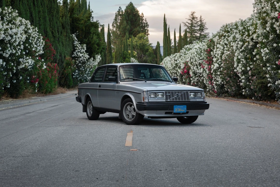 1983 Volvo 242 - Image 7 of 31