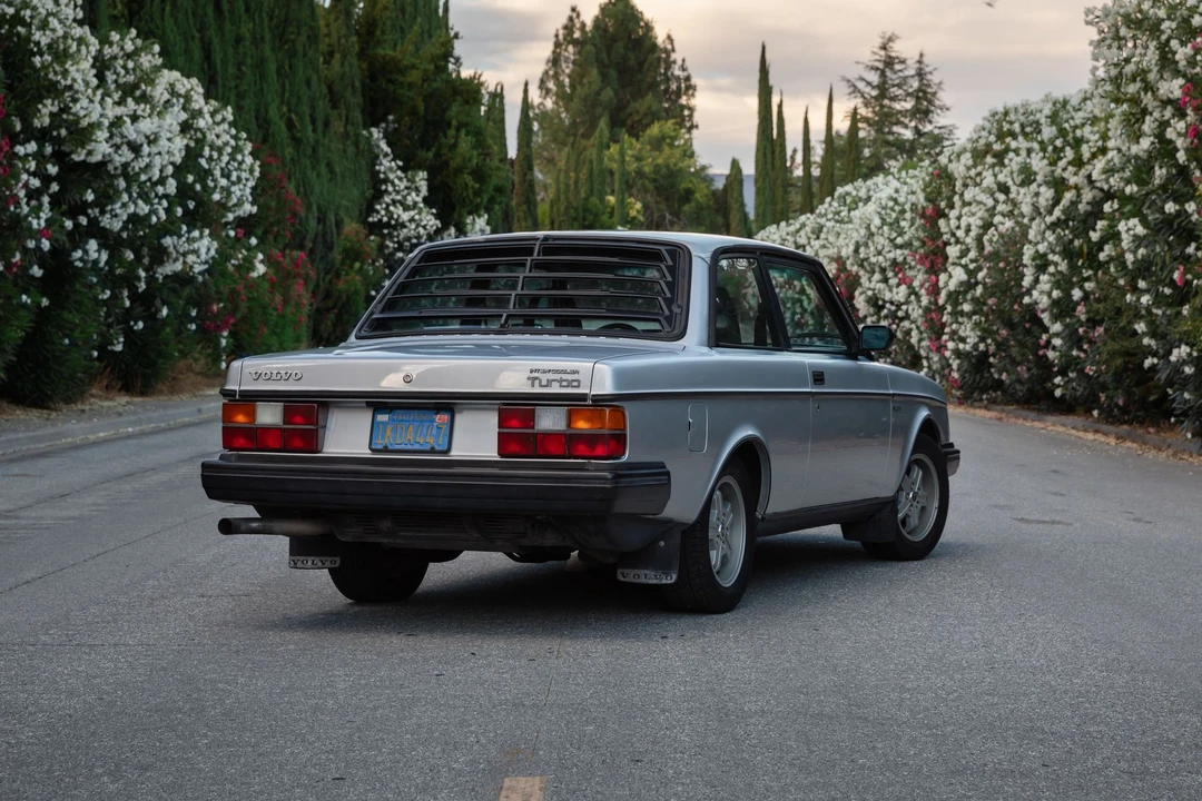 1983 Volvo 242 - Image 15 of 31