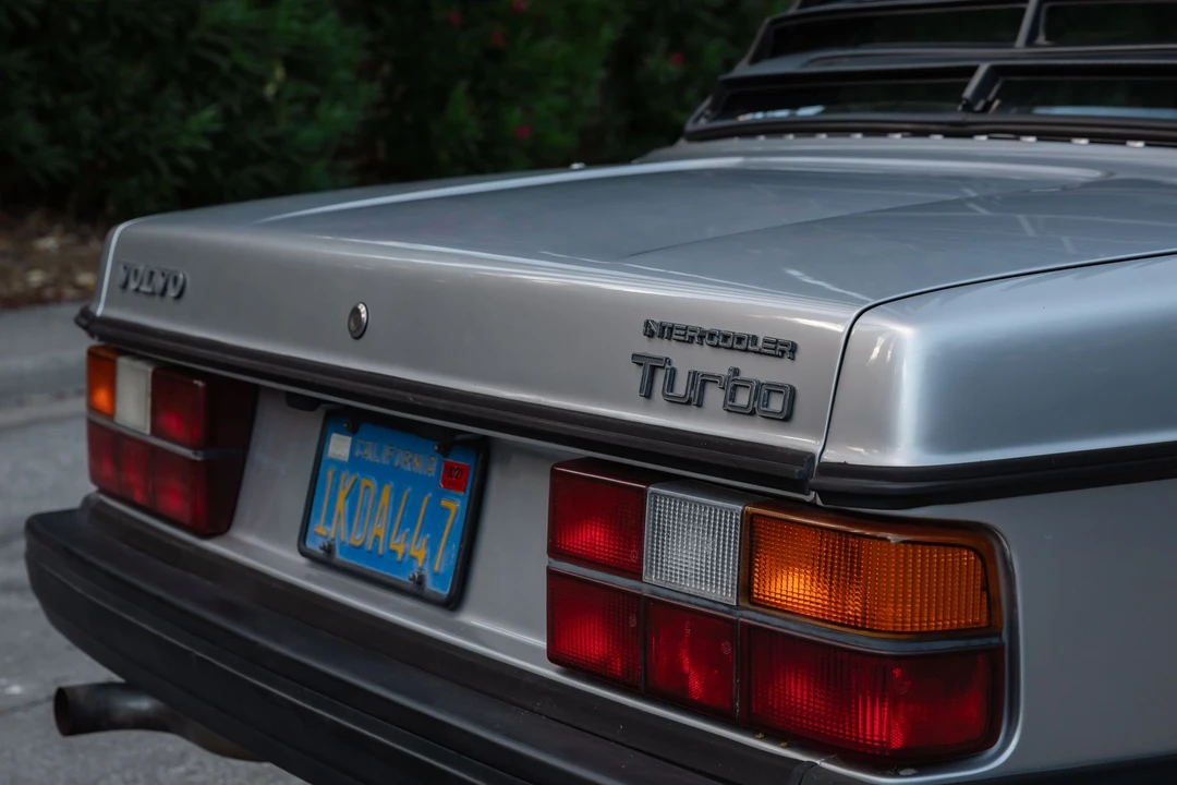 1983 Volvo 242 - Image 13 of 31