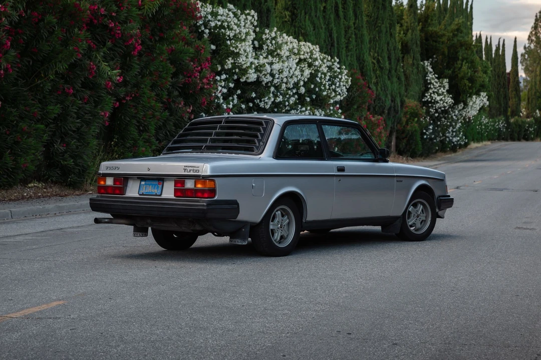 1983 Volvo 242 - Image 14 of 31