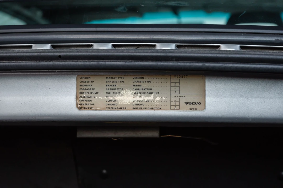 1983 Volvo 242 - Image 19 of 31