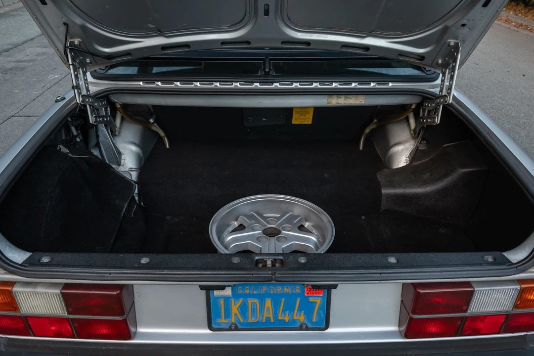 1983 Volvo 242 - Image 23 of 31