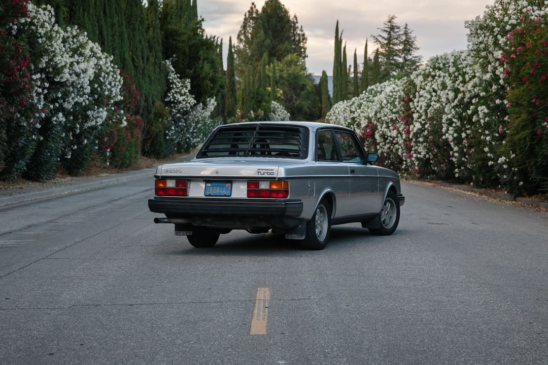 1983 Volvo 242 - Image 17 of 31