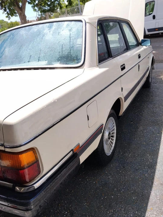 1983 Volvo 244 - Image 31 of 31